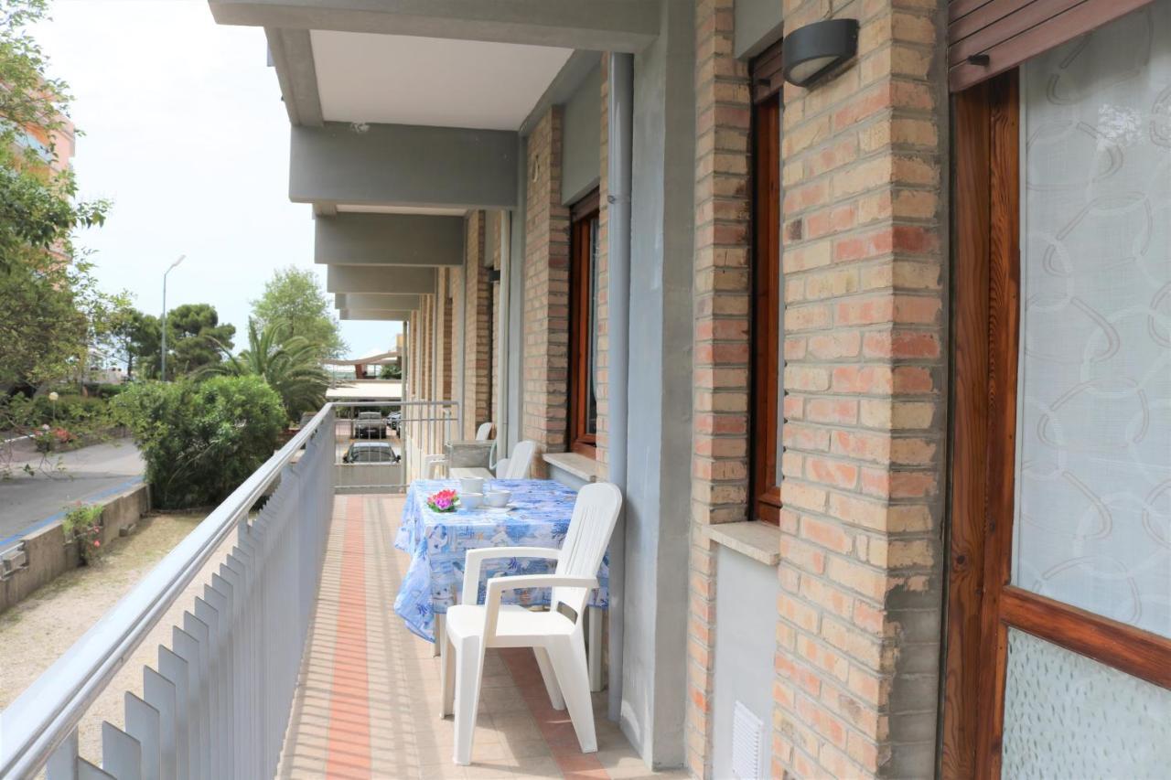 Ca' Laurana Lägenhet Bibione Exteriör bild